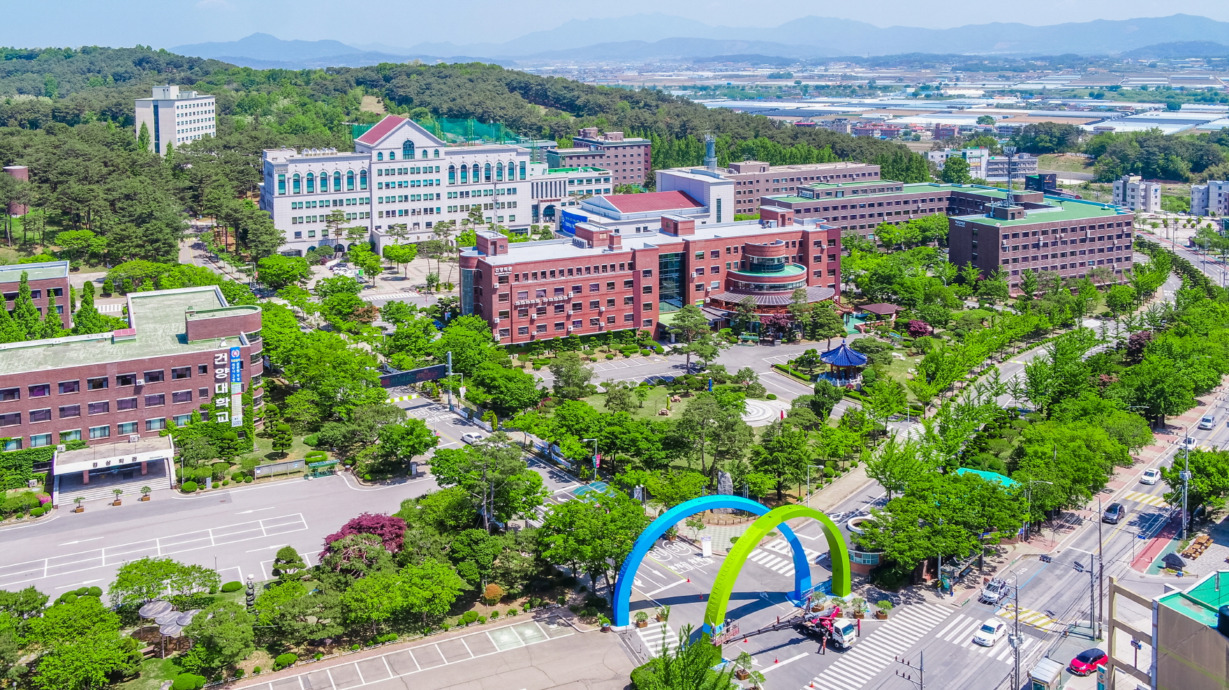 올해도 17명 '공직 직행'! 건양대 국방경찰행정학부, '합격 지름길'  입증